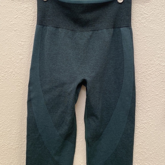NEW, Victoria’s Secret Seamless Leggings, “PINK,” Green NEW WITHOUT TAGS, Sz S - Picture 9 of 16